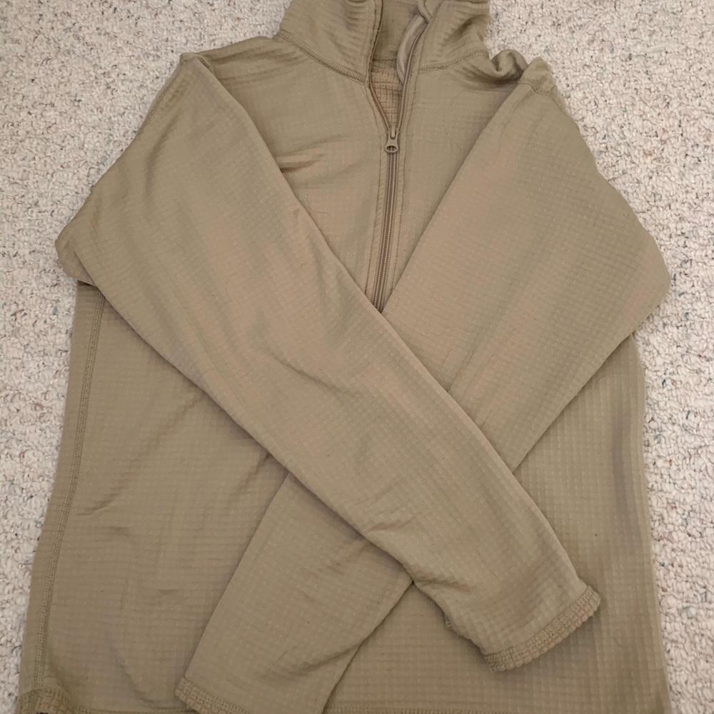 Half zip-up